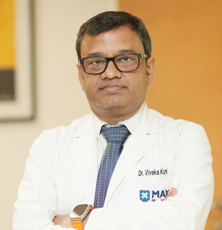 DR. VIVEK KUMAR
